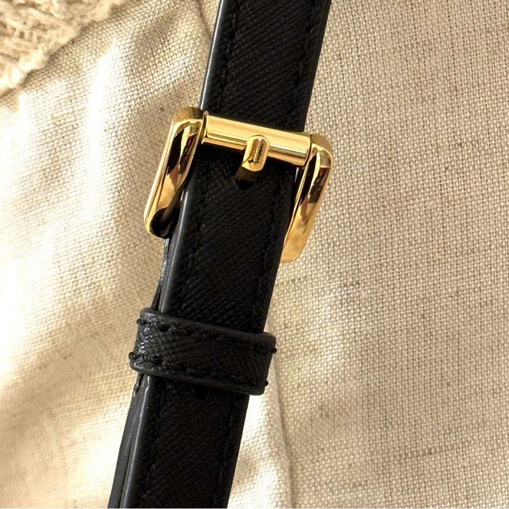 Michael Kors MK Black Crossbody Bag with Gold Accents LIKE NEW - Picture 10 of 15